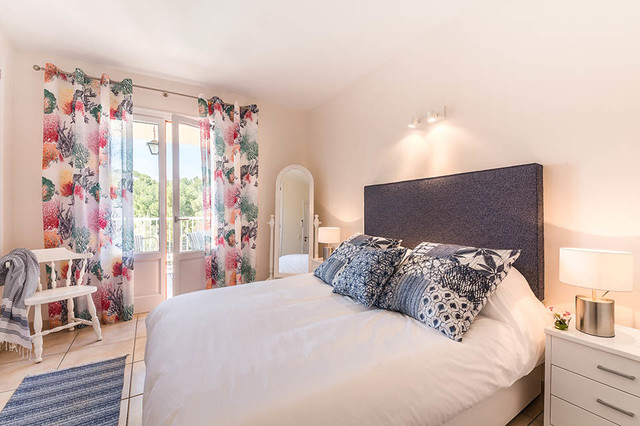 Villa Port Soller shabby-chic-style-bedroom