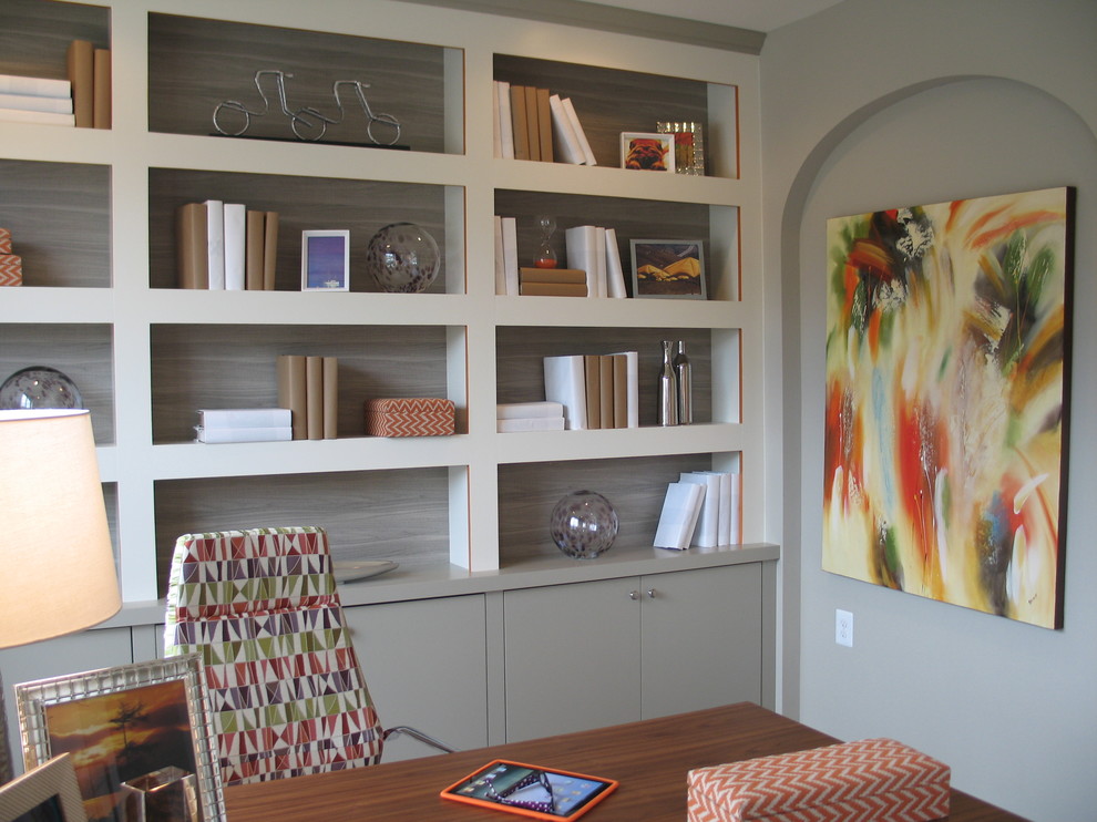This is an example of a contemporary home office in DC Metro.