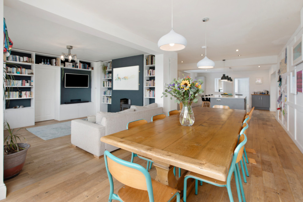 Styling of an open plan family home with river view