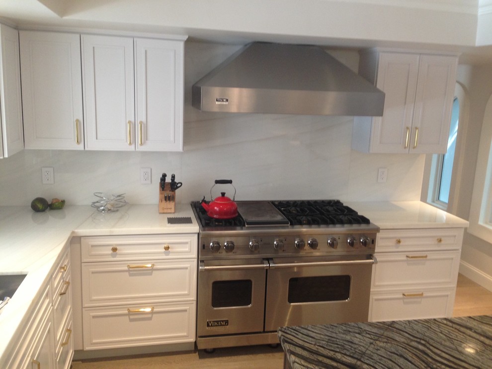 Inspiration for a transitional kitchen remodel in Miami