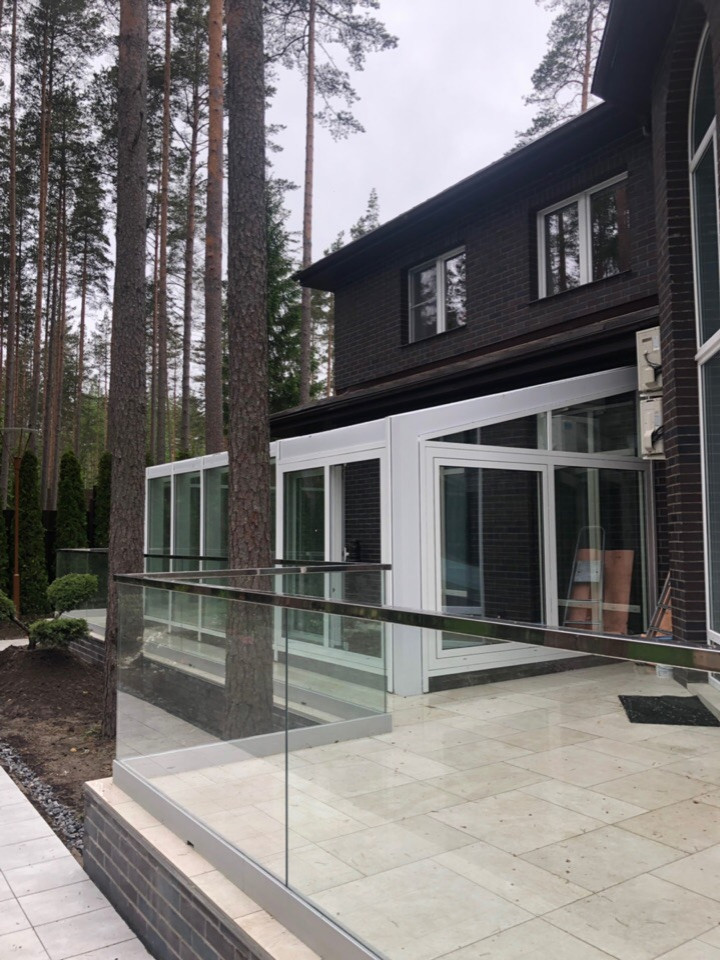 Зимний сад белый