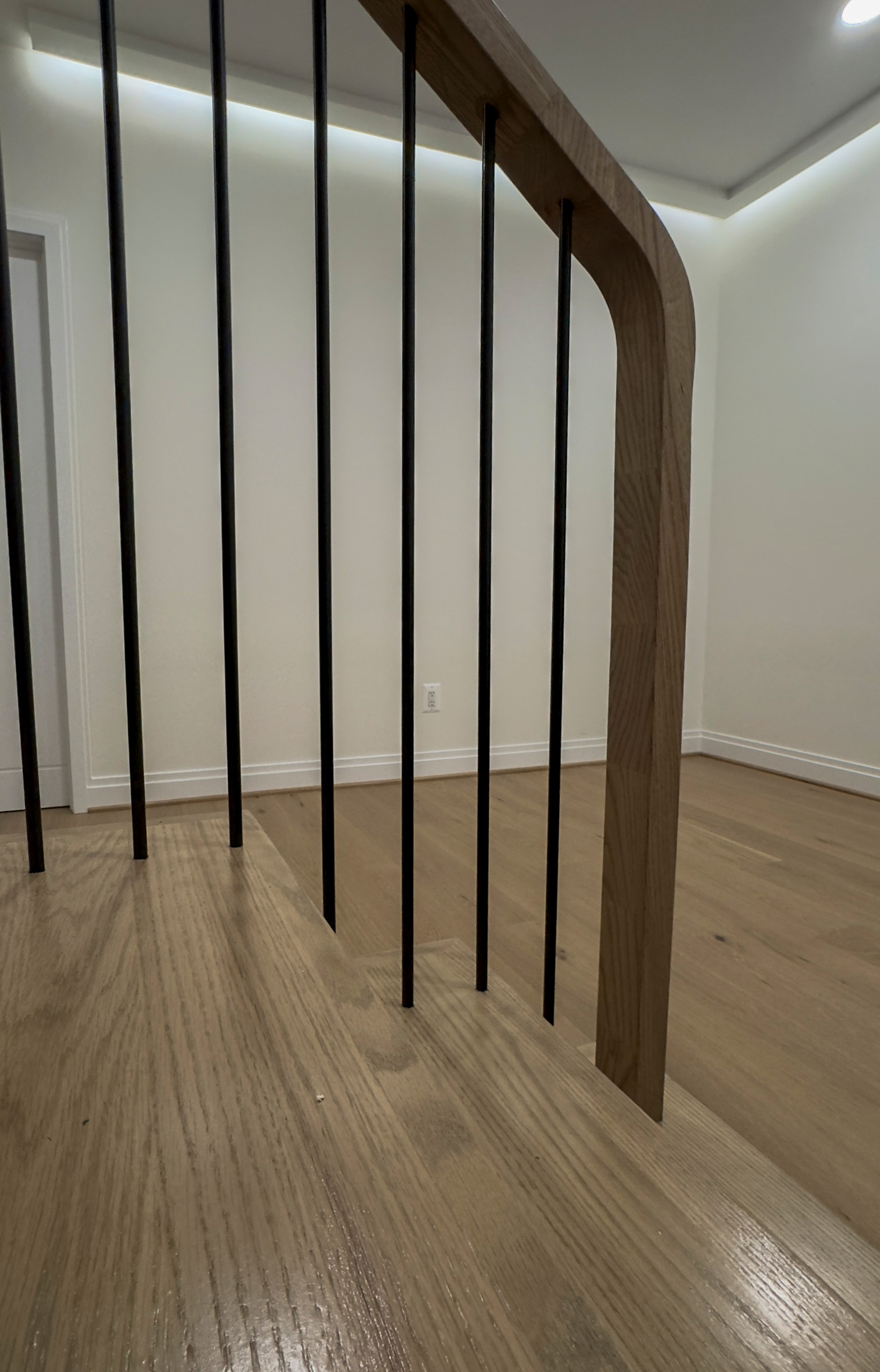 144_Attractive Transitional Staircase in Impressive Modern Home, Vienna VA 22180