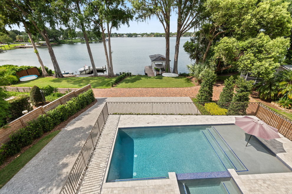 Home design - transitional home design idea in Orlando