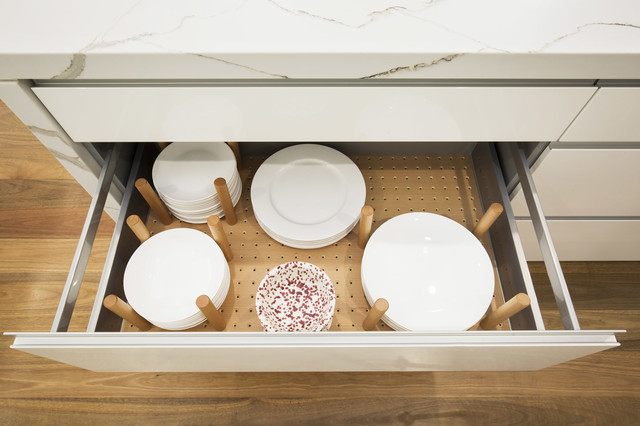 Wahroonga Project modern-kitchen
