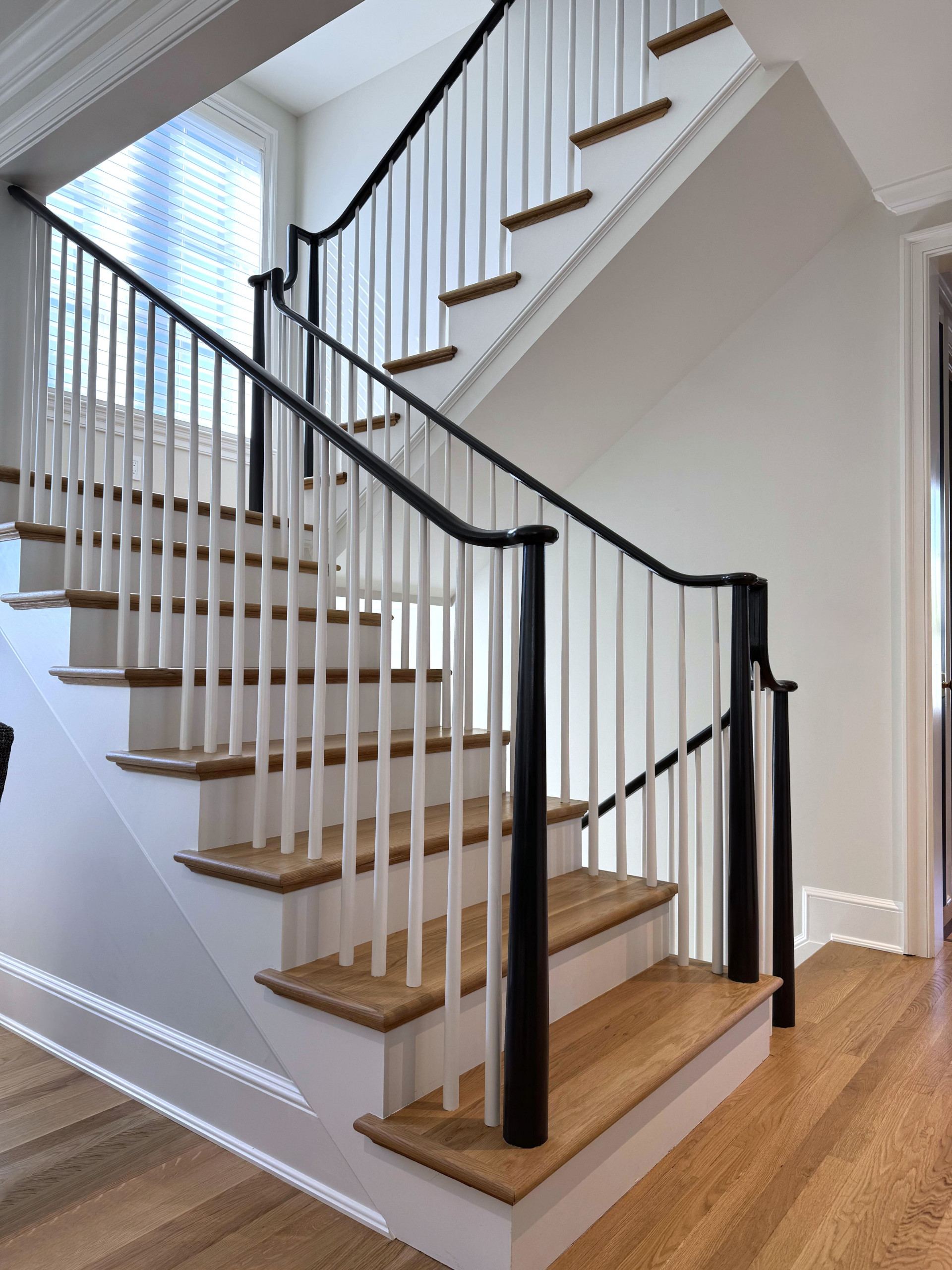 142_Airy Staircase with Over the Post Balustrade, Arlington, VA