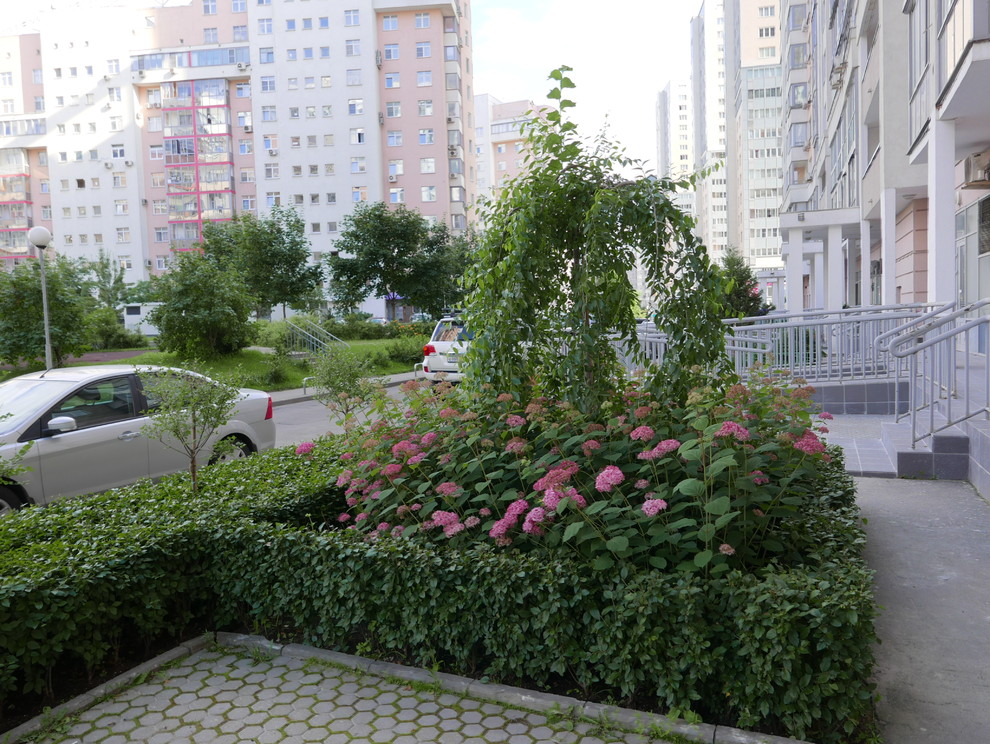 Оформление входа в подъезд многоквартирного дома на Ходынке ЖК "Гранд парк"