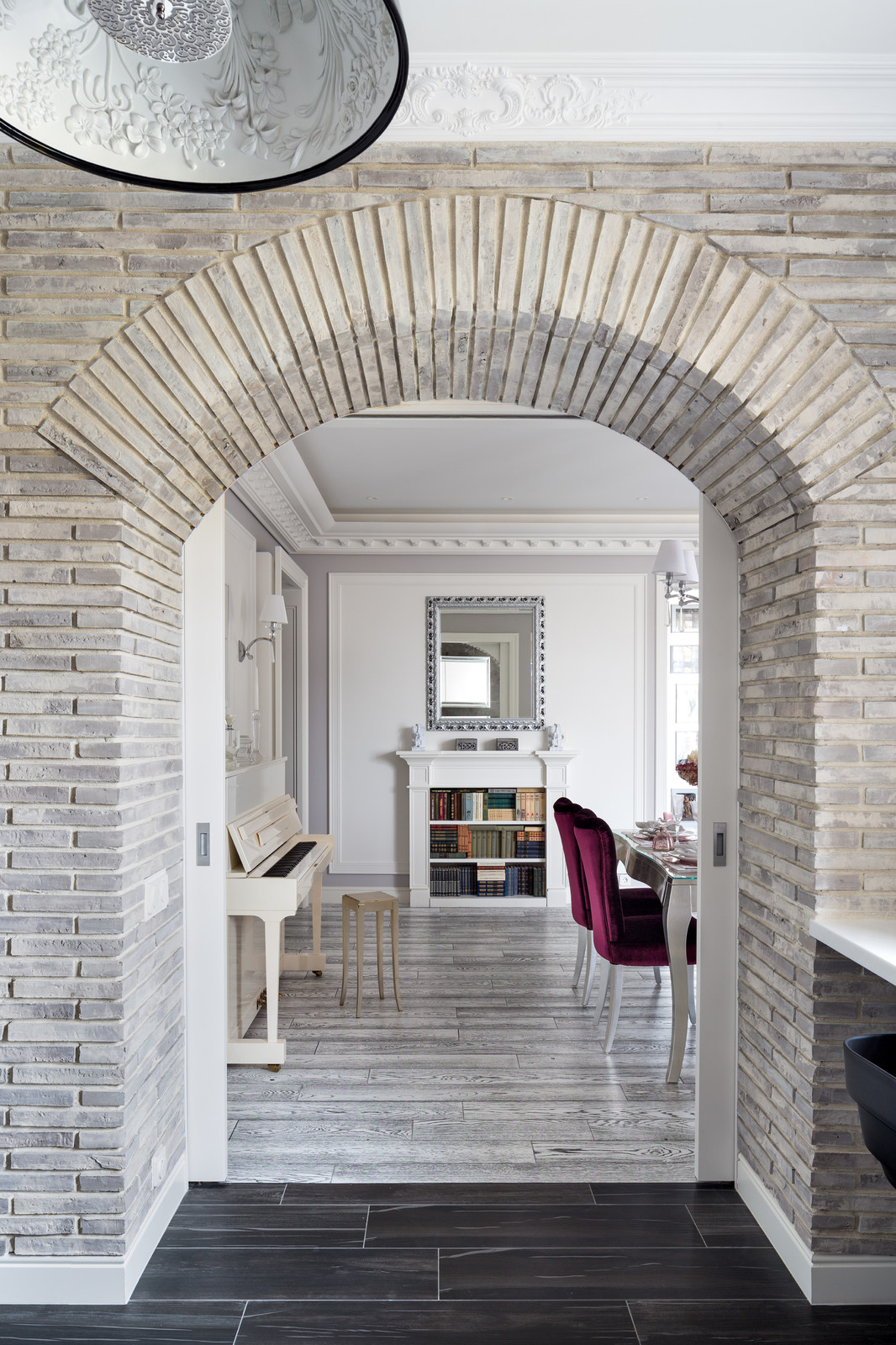 Вид из кухни в гостиную - квартира для Irina Saltykova - рукописи не горят