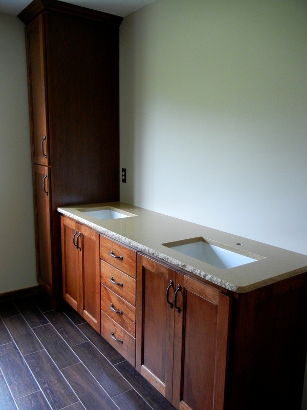 Bathroom - transitional bathroom idea in Minneapolis