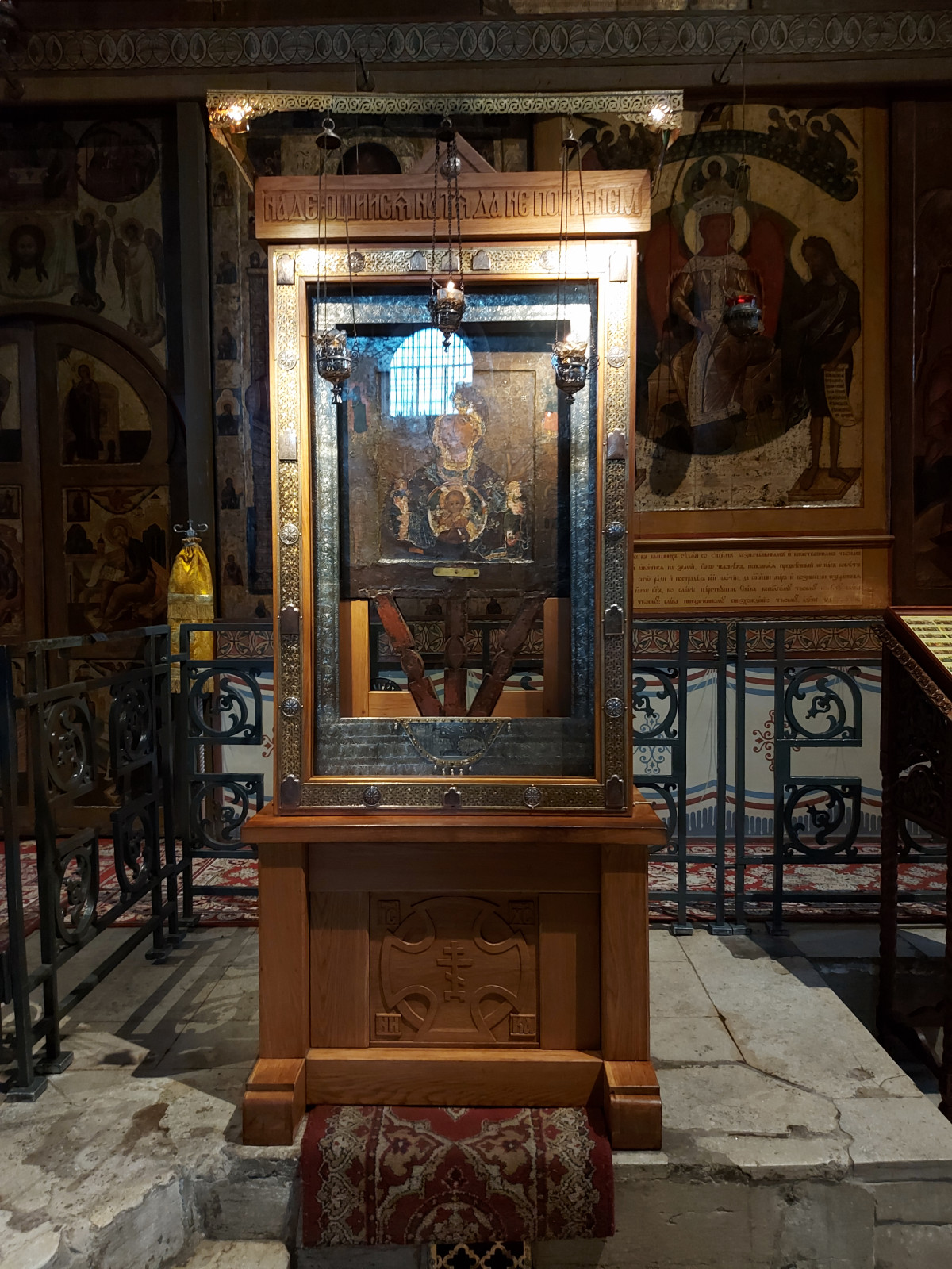 стулья ,кресла и т.д.