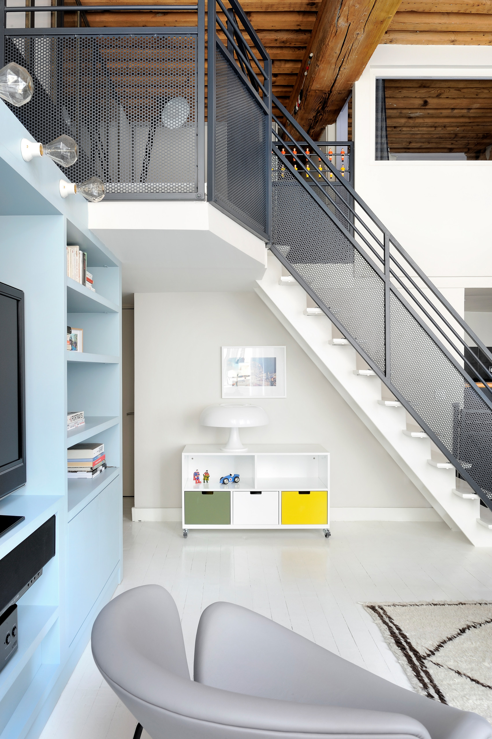 Zoom luminaire : Nesso, la lampe pop d'Artemide