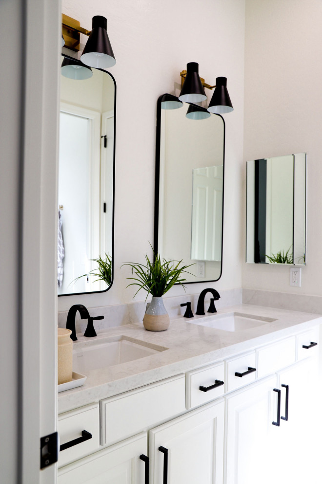 Inspiration for a transitional home design remodel in Phoenix
