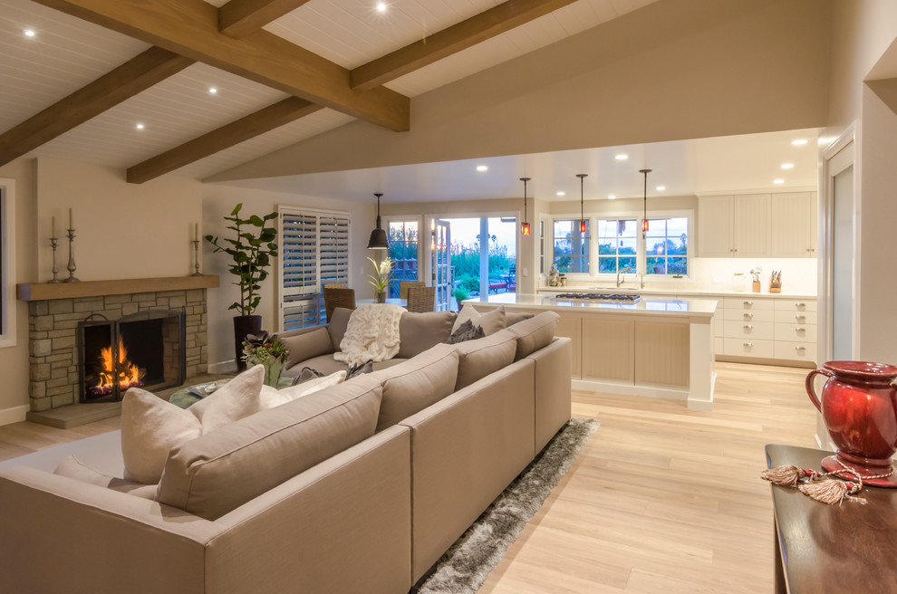 Home design - transitional home design idea in Santa Barbara