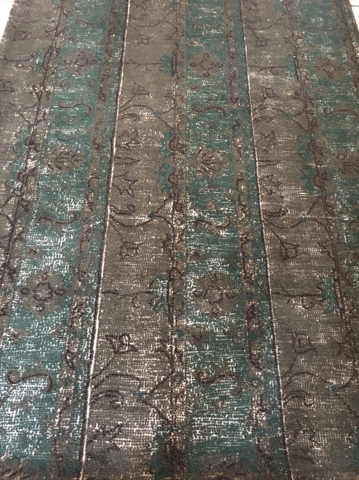 Hunter green rug room makeover