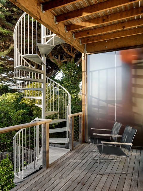 Winfield Residence transitional-balcony