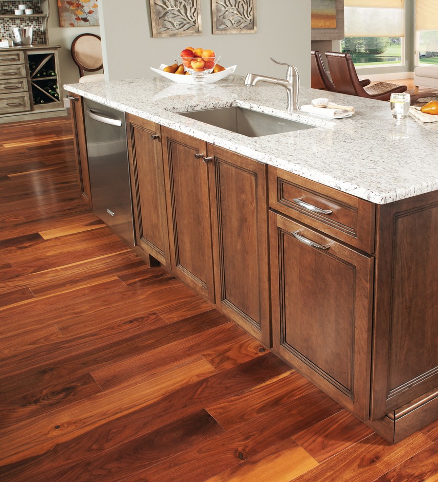 Inspiration for a transitional kitchen remodel in Minneapolis