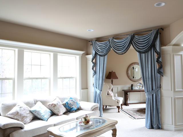 Valance Curtains With Swags And Tails