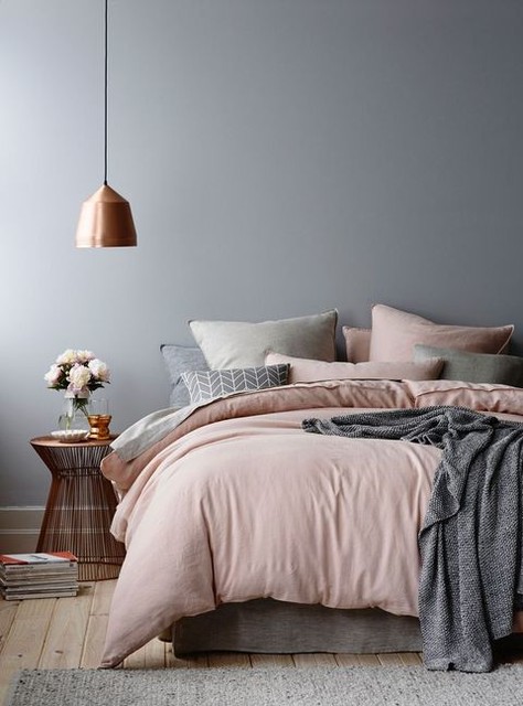 Featured image of post Rose Gold Dusty Pink Bedroom / The soft shade just invites you to play with colors and get away from the matchy matchy.