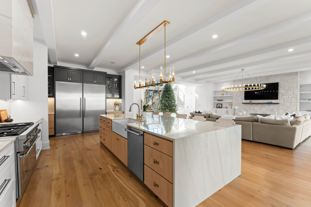 Inspiration for a transitional kitchen remodel in Charlotte