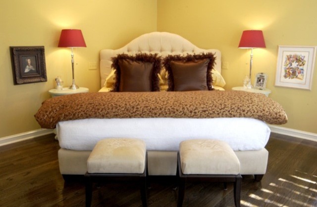 Large transitional master bedroom photo