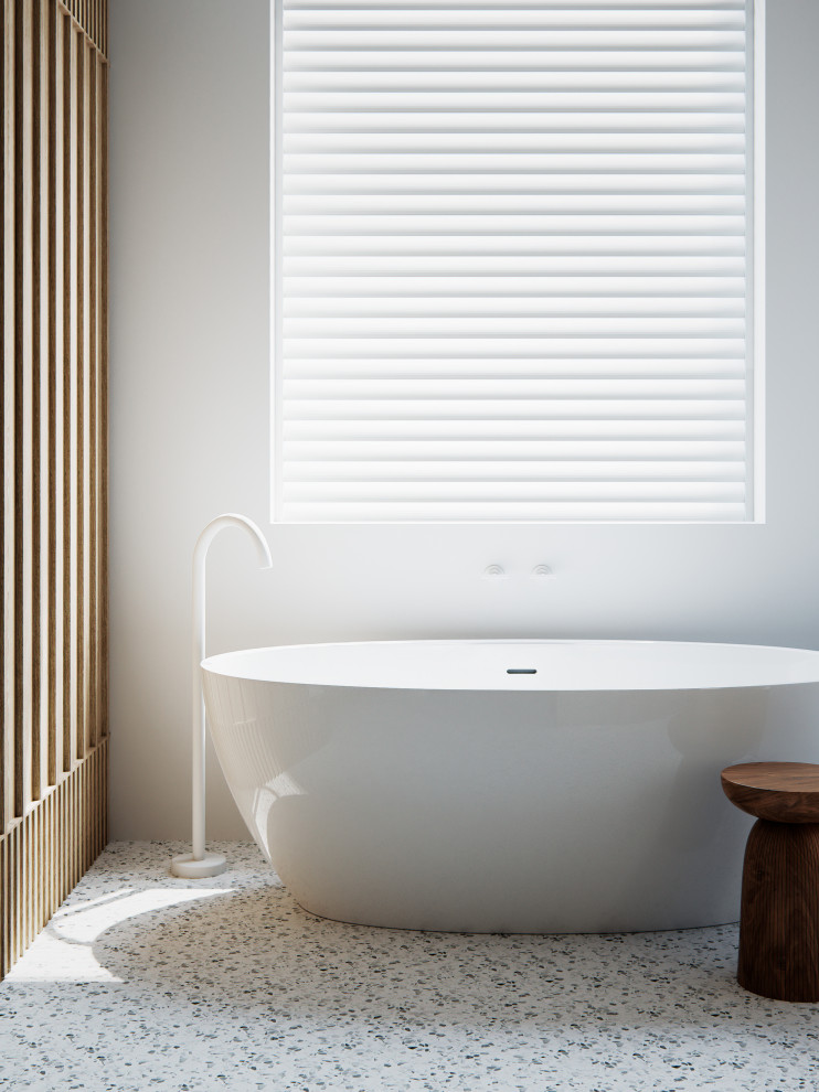 Inspiration för mellanstora moderna vitt en-suite badrum, med ett fristående badkar, röd kakel, cementkakel, flerfärgade väggar, terrazzogolv, ett integrerad handfat, marmorbänkskiva och grått golv