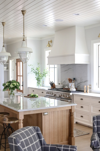 Wisconsin lake house - Beach Style - Kitchen - Chicago - by Park and ...