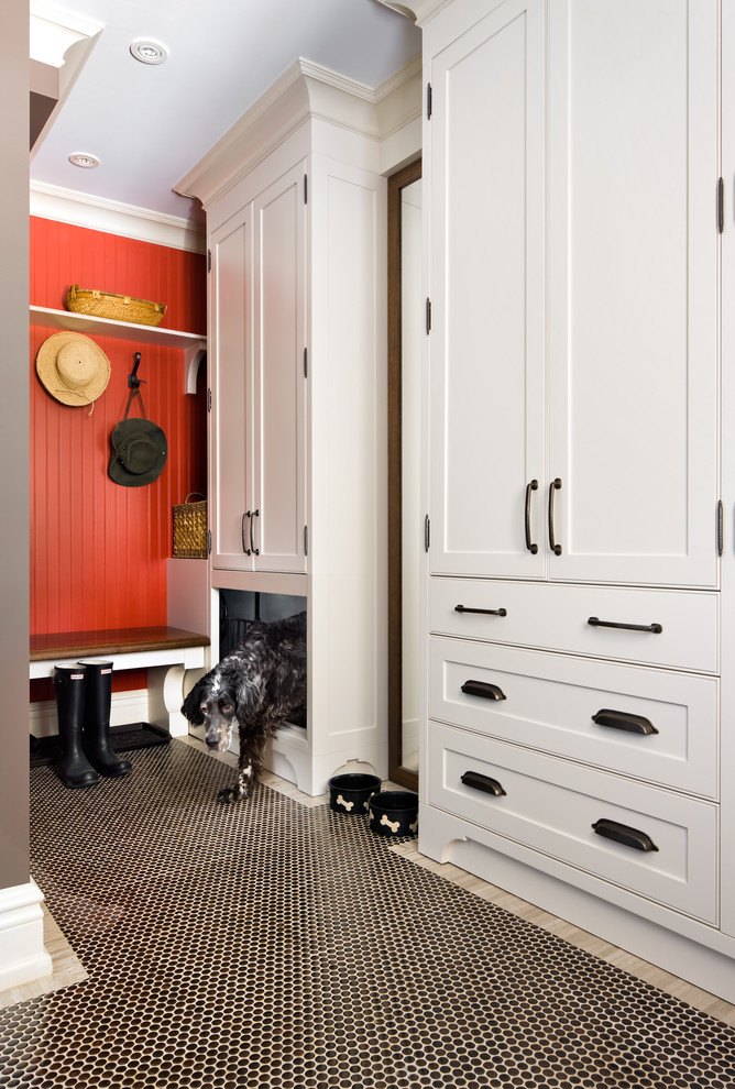 Inspiration for a traditional mudroom in Toronto.