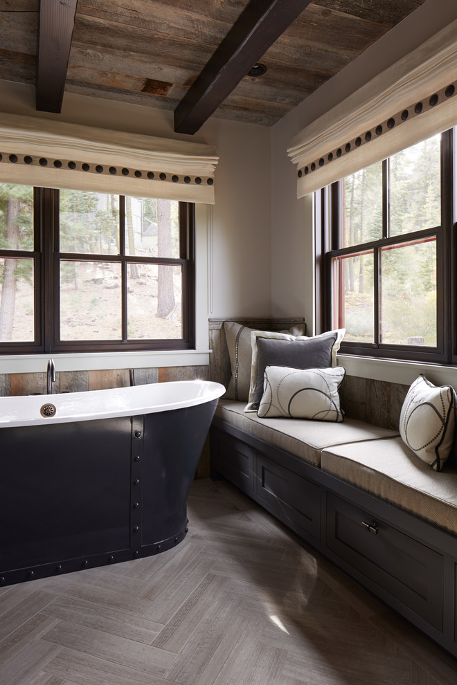 Inspiration for a rustic bathroom remodel in San Francisco