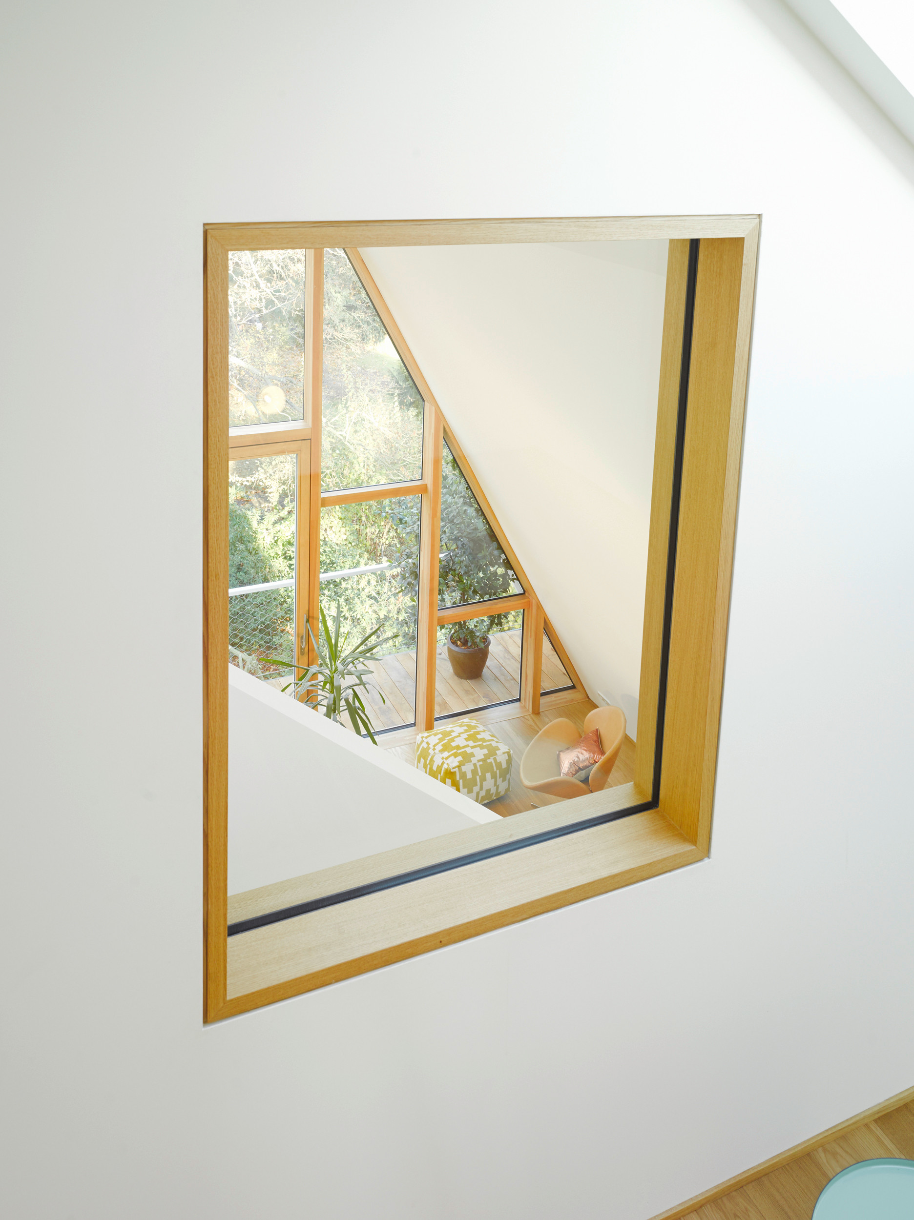 S82 - ein modernes Baumhaus