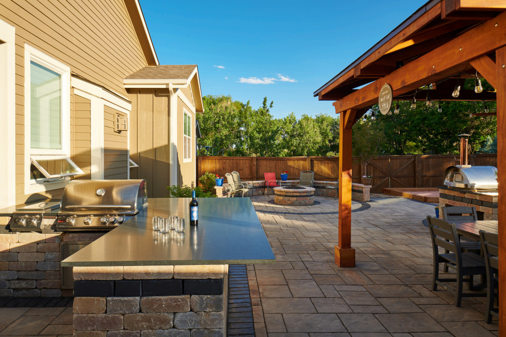 Home design - contemporary home design idea in Denver