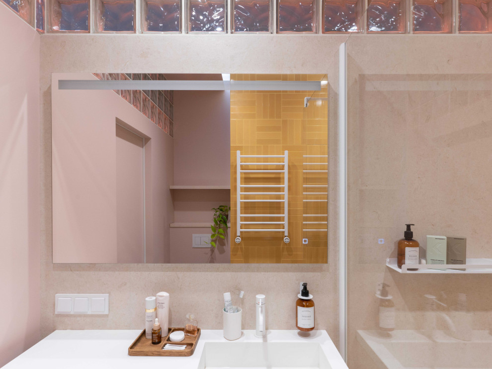 Квартира с стеклоблоками