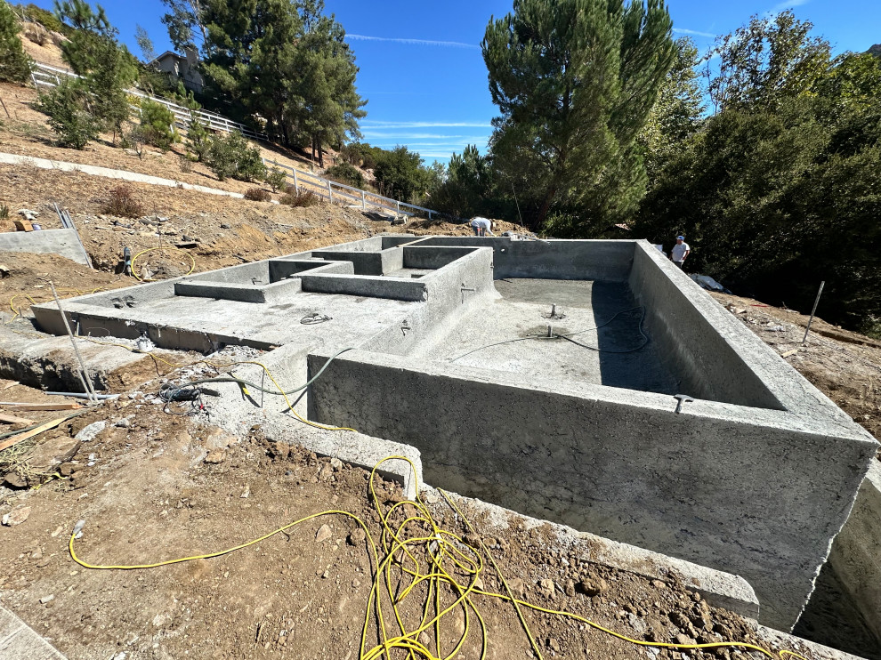 Agoura Hills New Build - Lobo Canyon