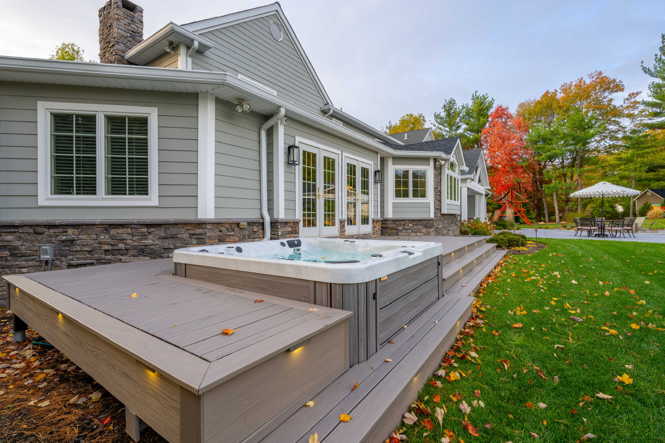 Porcelain Paradise with a Party Pavilian