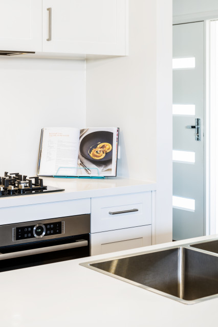 Strathmore Heights kitchen