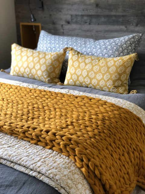 Cornish Cottage farmhouse-bedroom
