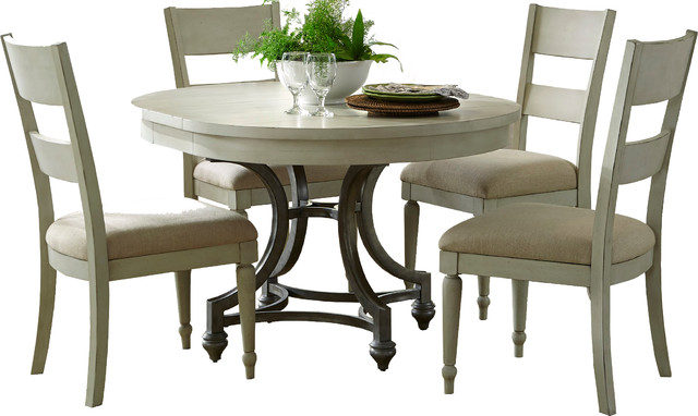 Liberty Furniture Harbor View III Round Dining Table Set