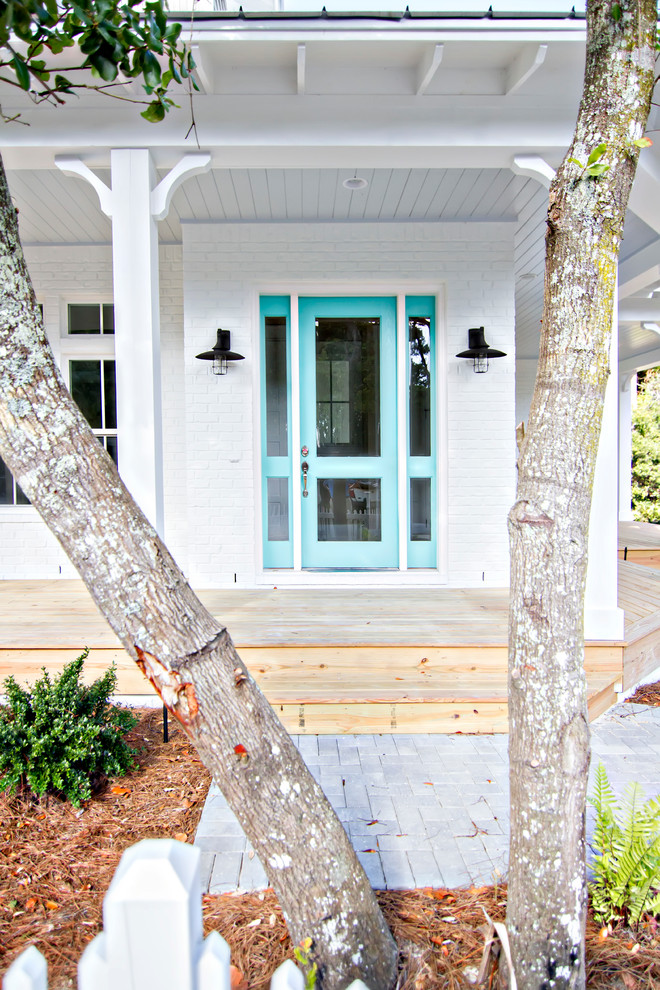 Inspiration for a beach style entryway in Jacksonville.