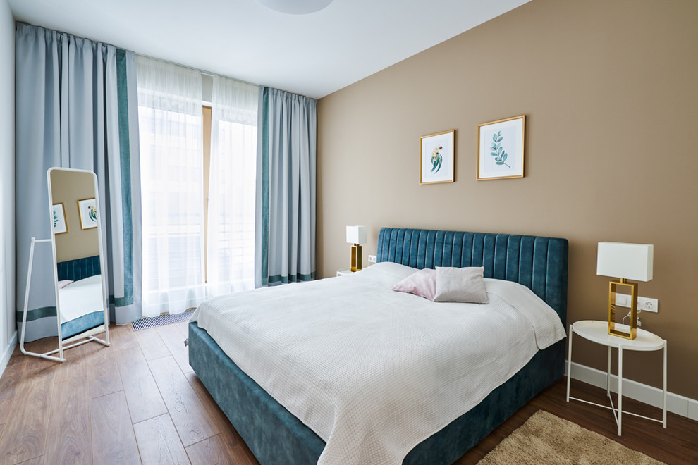 Квартира в бежевых оттенках с яркими акцентами на Крестовском острове