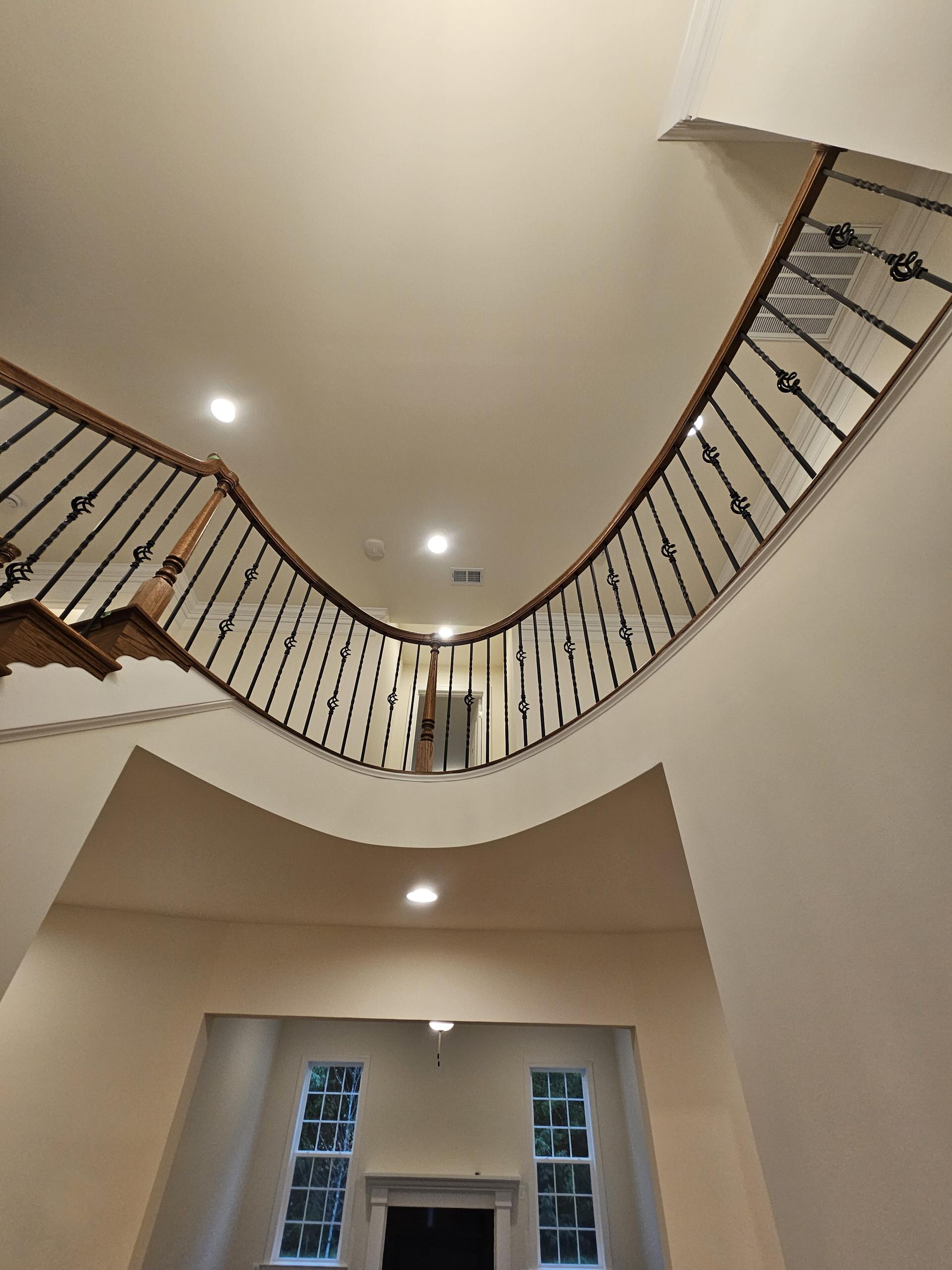 128_Grand Entryway Elliptical Staircase, Nokesville, VA 20181