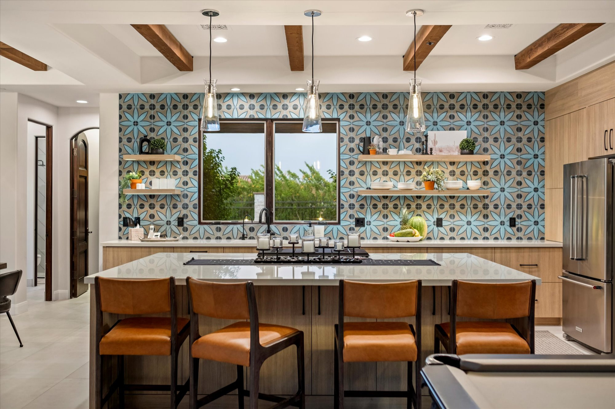 Tuscan kitchen photo in Phoenix