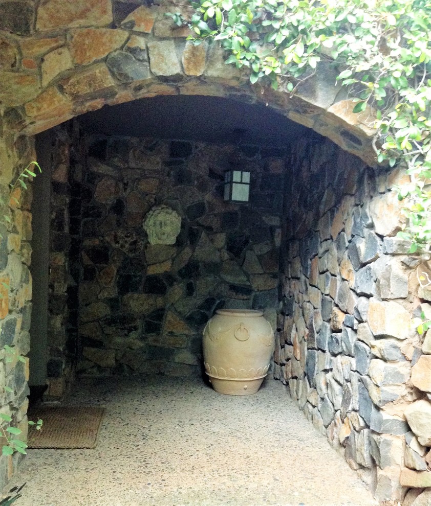 Design ideas for a rustic landscaping in San Francisco.