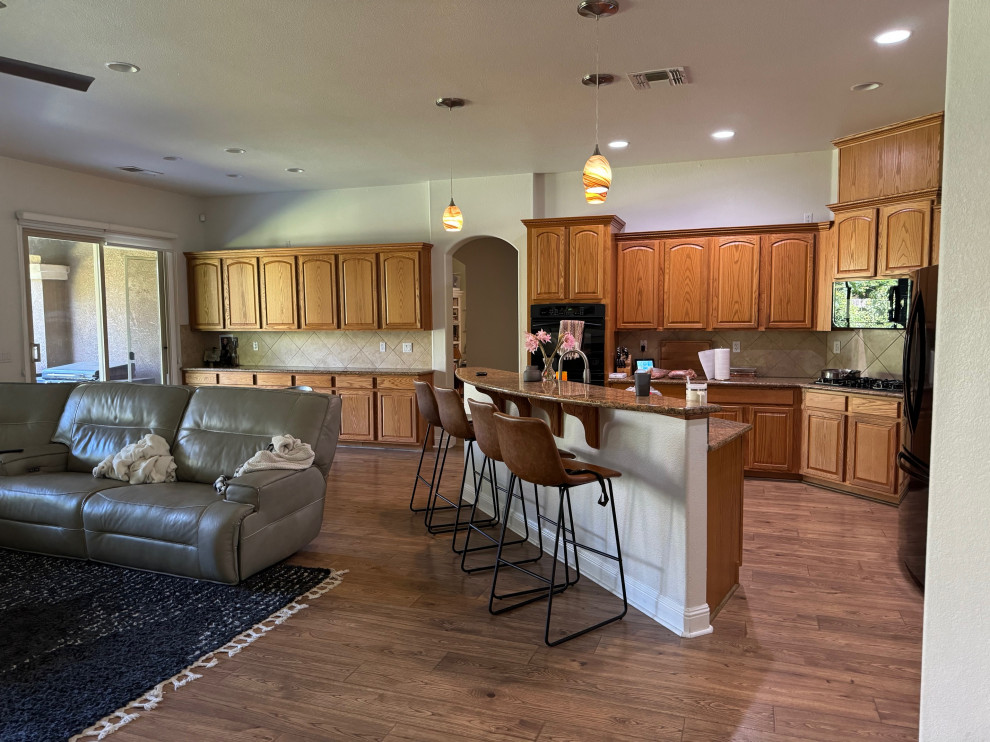 West Roseville Cabinet and Backsplash Refresh