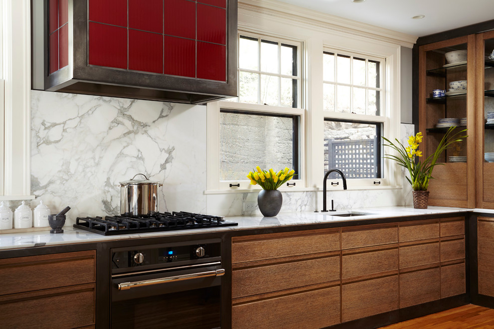 Inspiration for a transitional kitchen remodel in Minneapolis