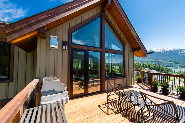 Whistler contemporaneo-terraza-y-balcon