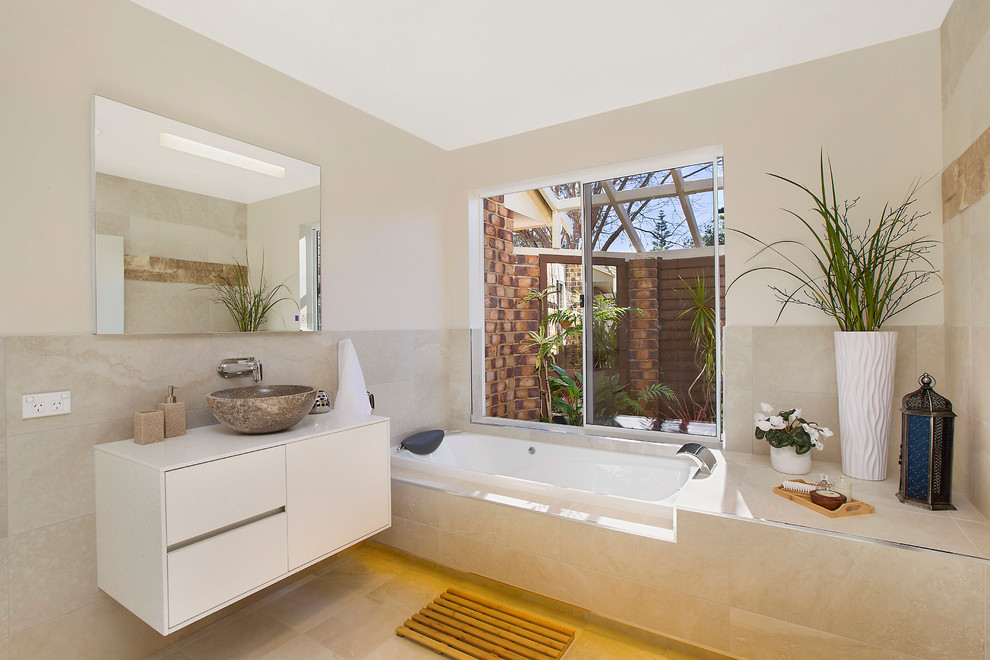 Contemporary bathroom in Central Coast.