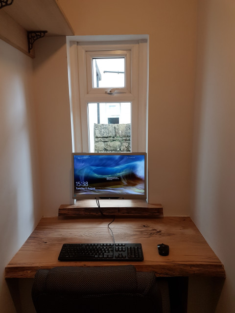 Stu's Oak Office 