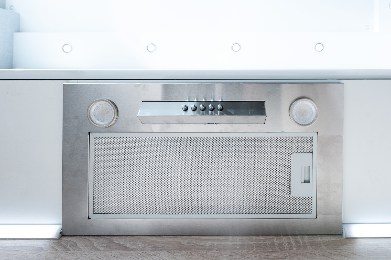 Кухня с интегрированными ручками