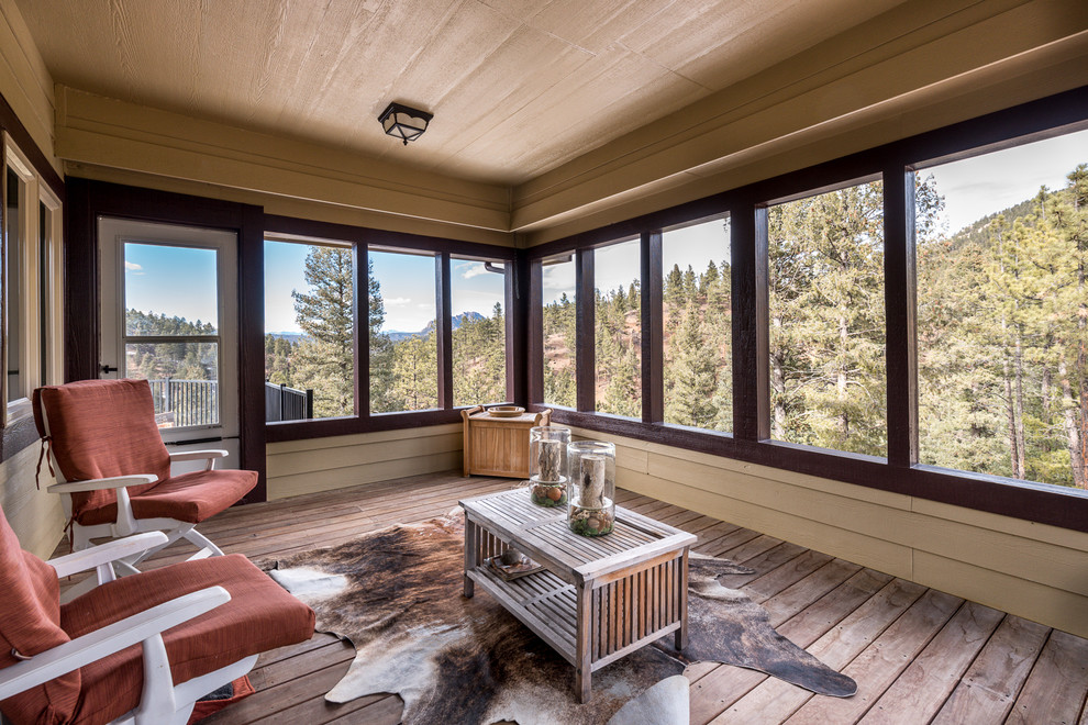 Mid-sized country sunroom in Denver.