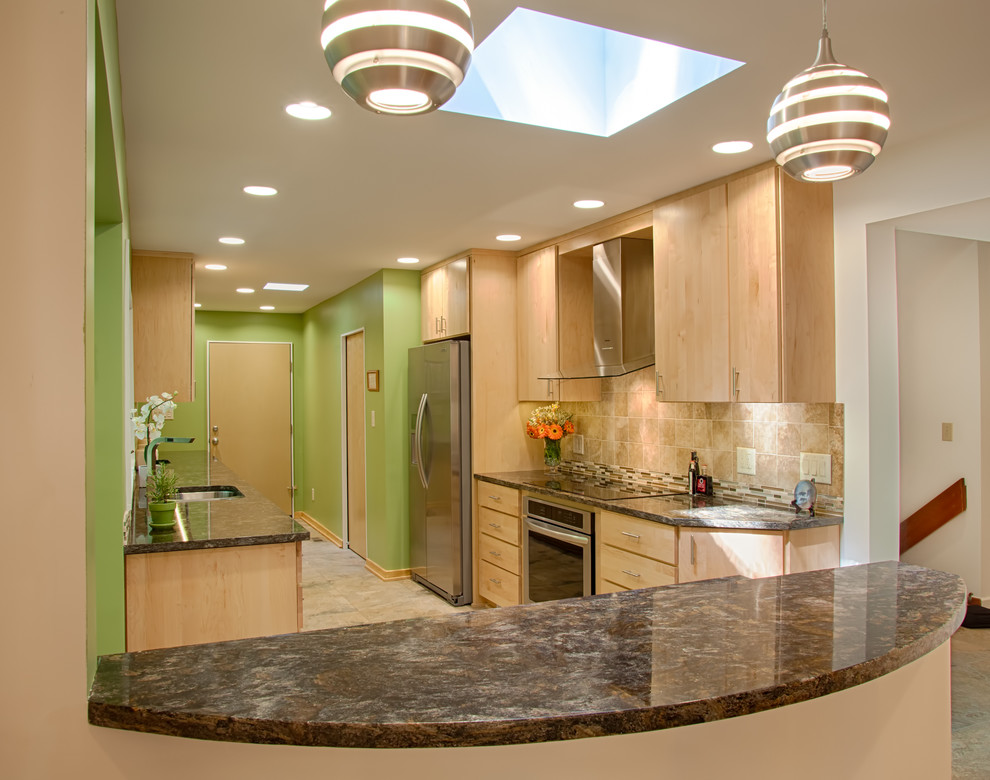 Inspiration for a transitional kitchen remodel in Raleigh