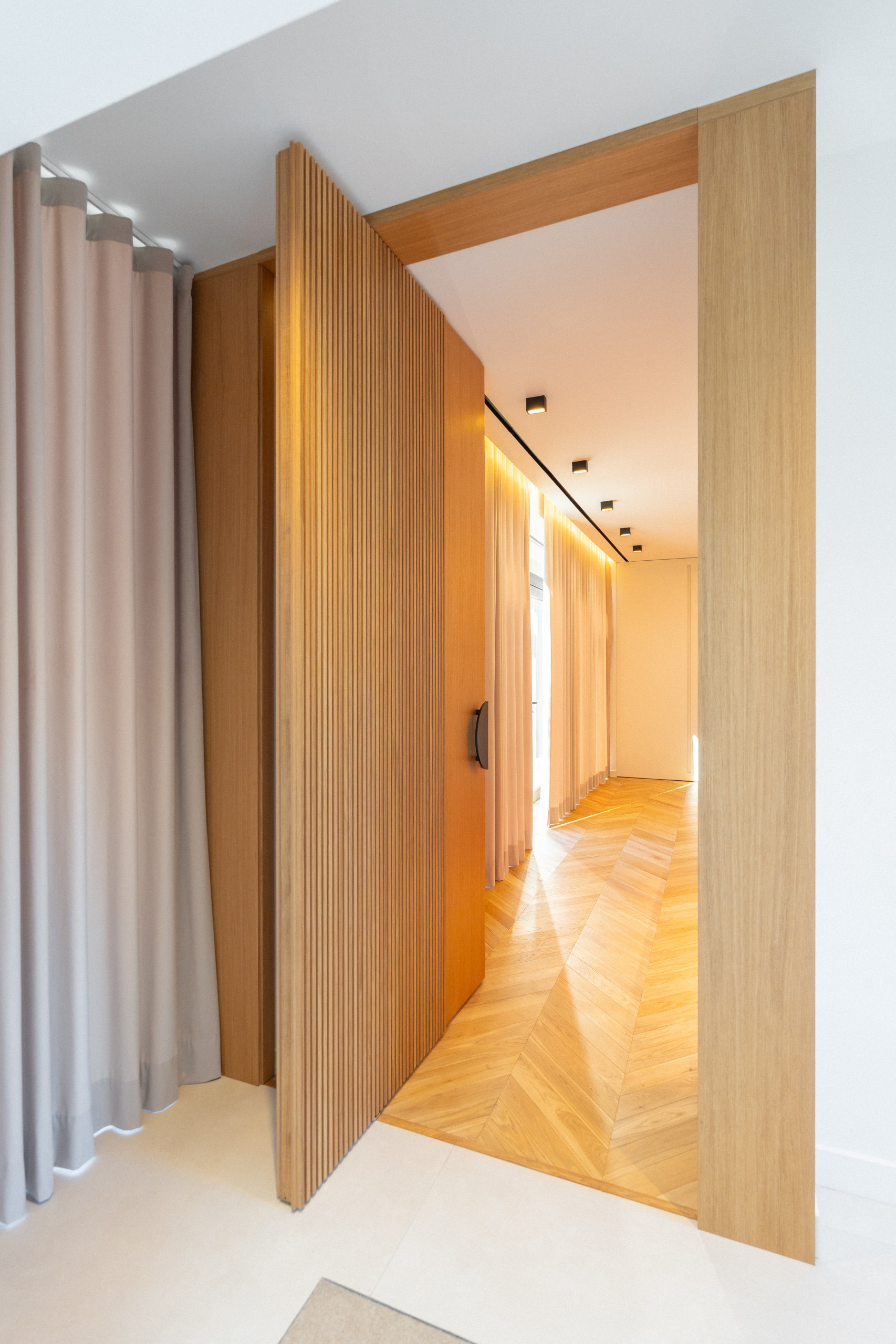 Example of a hallway design in Marseille