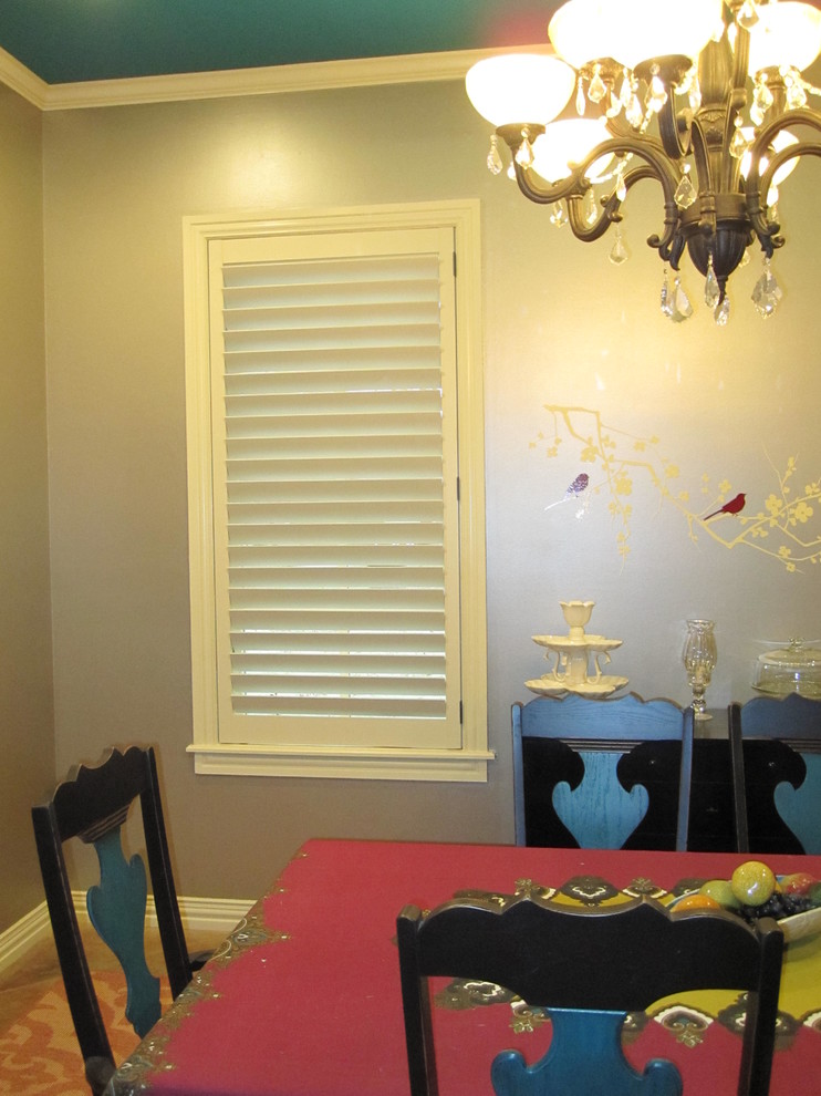 Mid-sized transitional dining room photo with gray walls